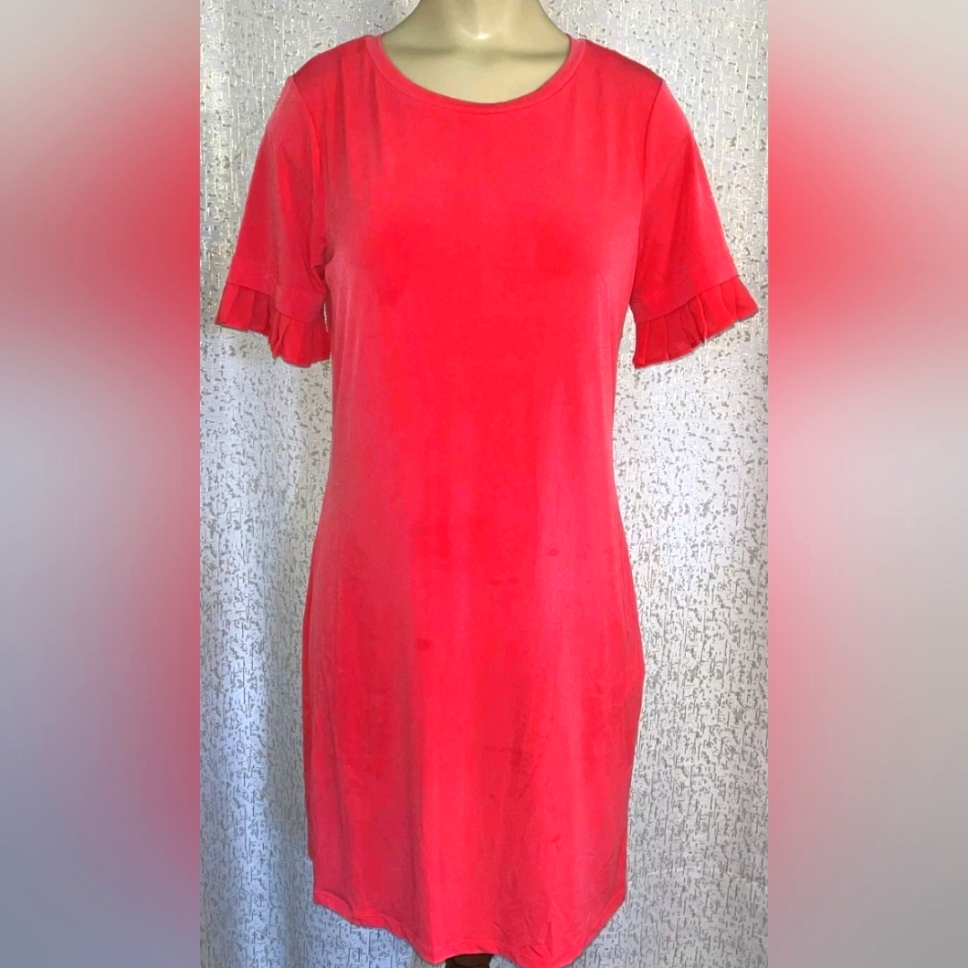 W#22 Michael Kors Dress With Ruffled Sleeves. Knee Length.